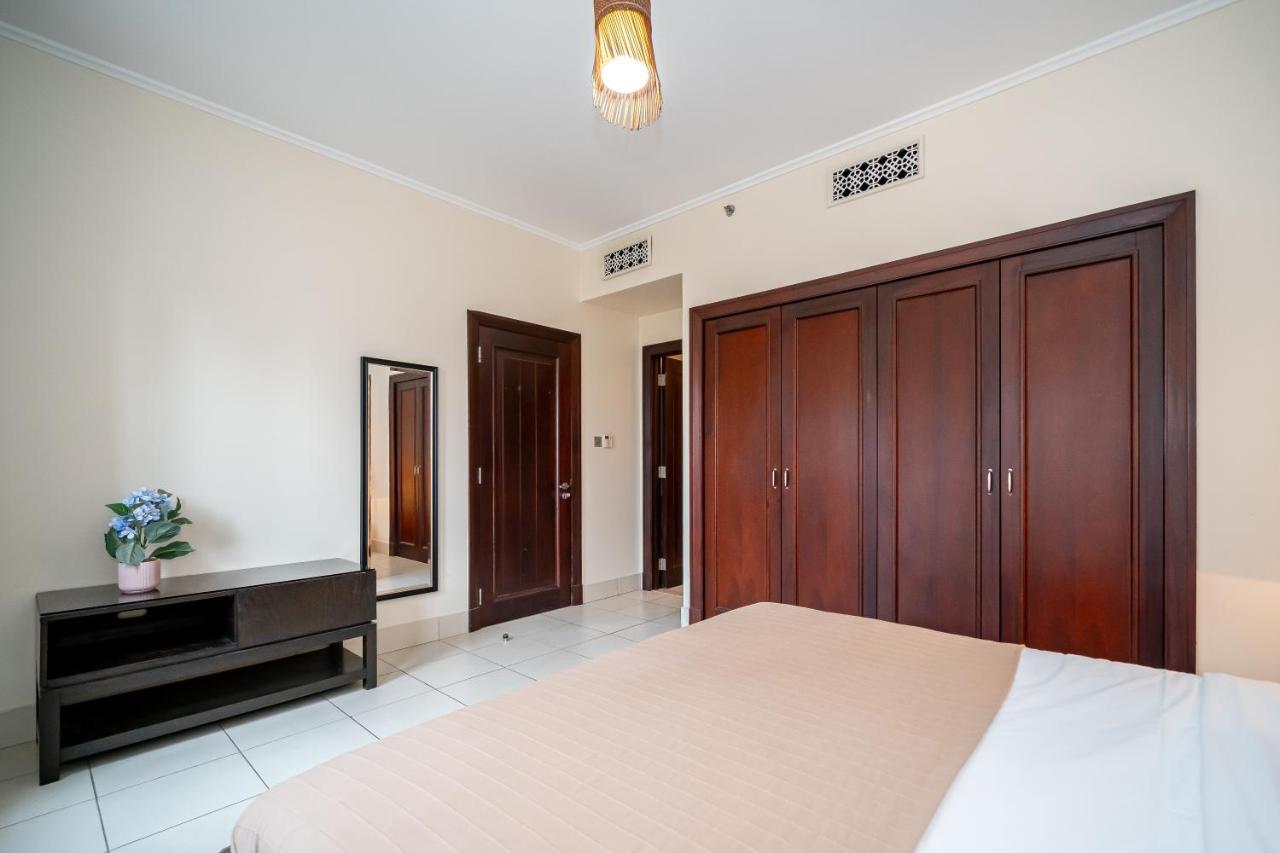 Higuests - Spacious Apt With Private Balcony In Old Town Dubai Exterior foto