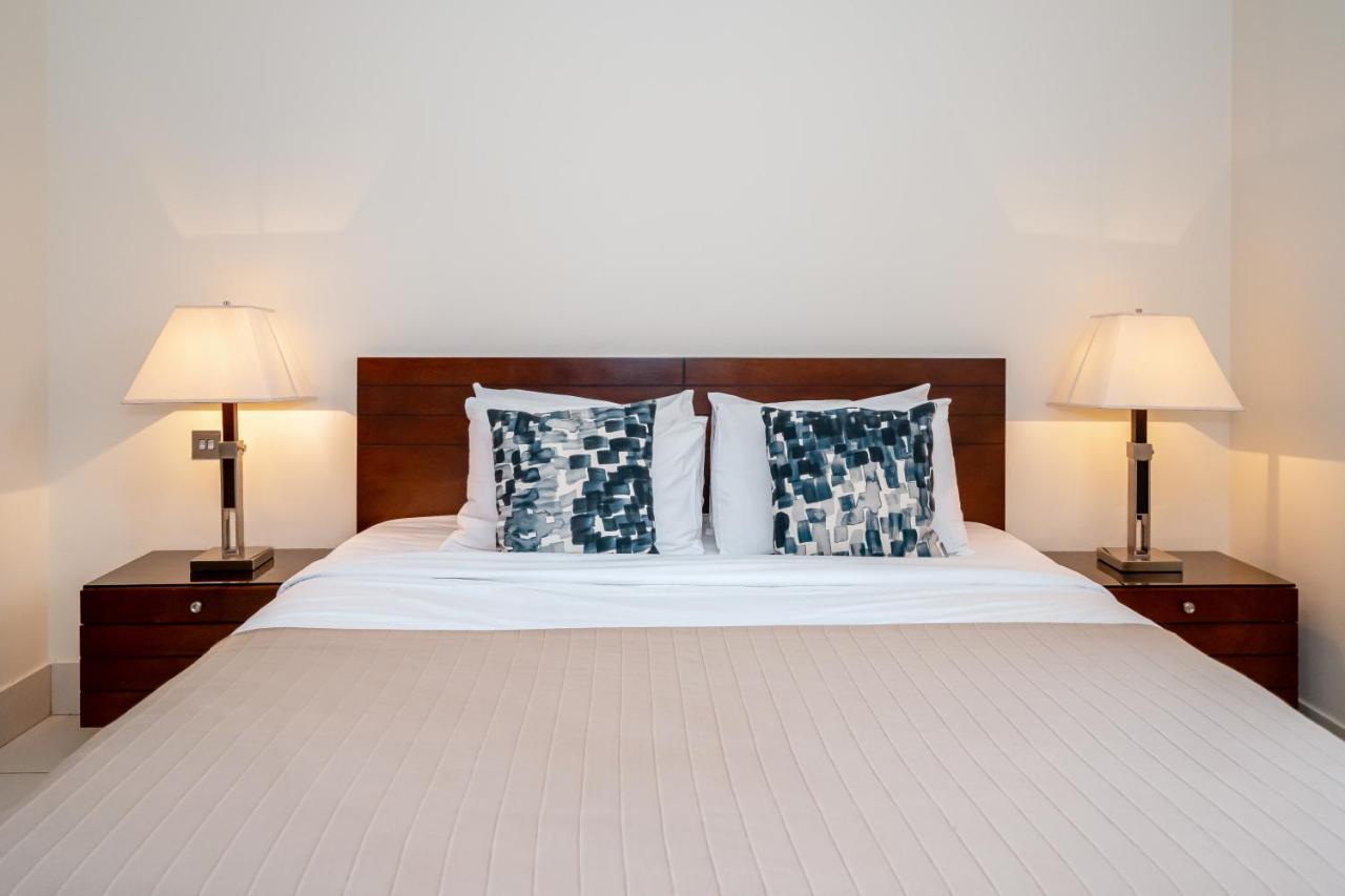 Higuests - Spacious Apt With Private Balcony In Old Town Dubai Exterior foto